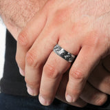 CARBON FIBER BAND WITH DIAMONDS