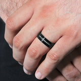 GROOVED BAND WITH DIAMONDS