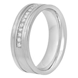 GROOVED BAND WITH DIAMONDS