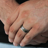 CARBON FIBER BAND WITH DIAMONDS